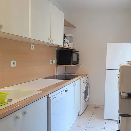 2 With Pool And Balcony In * Frejus