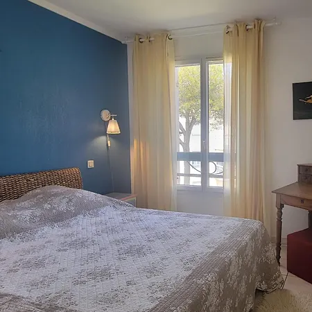 Apartment 2 With Pool And Balcony In *