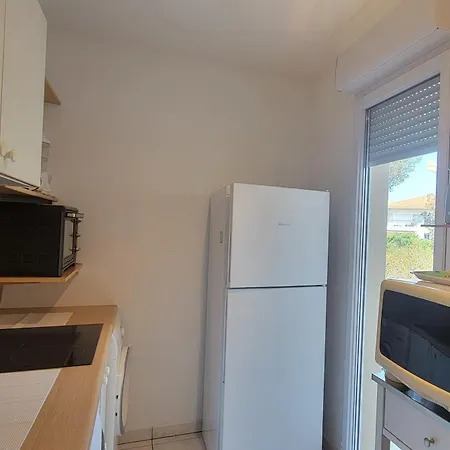 2 With Pool And Balcony In * Frejus